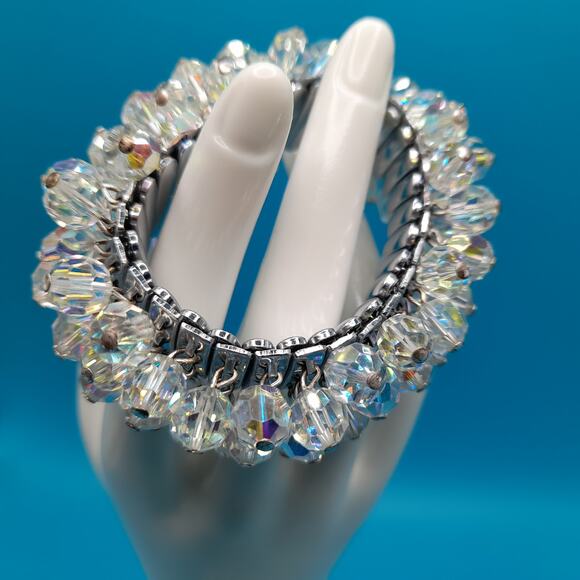 Vintage Japan Expandable Bracelet, Clear Crystal Beads, Cha Cha, 1960s Jewelry - Picture 12 of 12